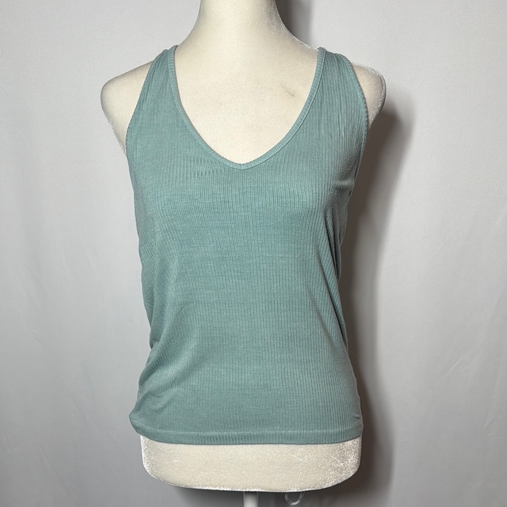 American Eagle Outfitters Ribbed V-Neck Tank Top in Seafoam